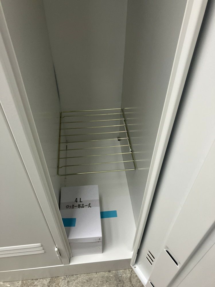 イトーキJ型シリーズ 4人用ロッカー 商品画像4