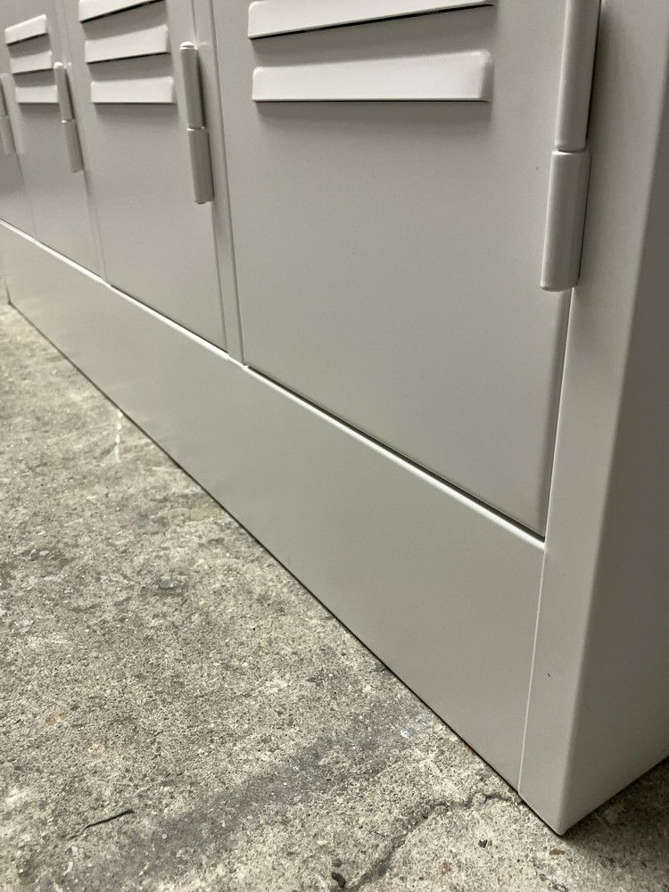 イトーキJ型シリーズ 4人用ロッカー 商品画像6