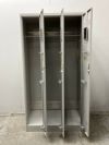 イトーキJ型ロッカーシリーズ 3人用ロッカー 商品画像3