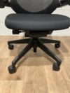 イトーキノート(nort)チェア 可動肘付ノートチェア 商品画像4