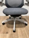 イトーキノート(nort)チェア 可動肘付ノートチェア 商品画像4