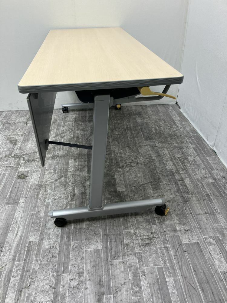 コクヨリスマシリーズ 1500サイドスタックテーブル 商品画像3