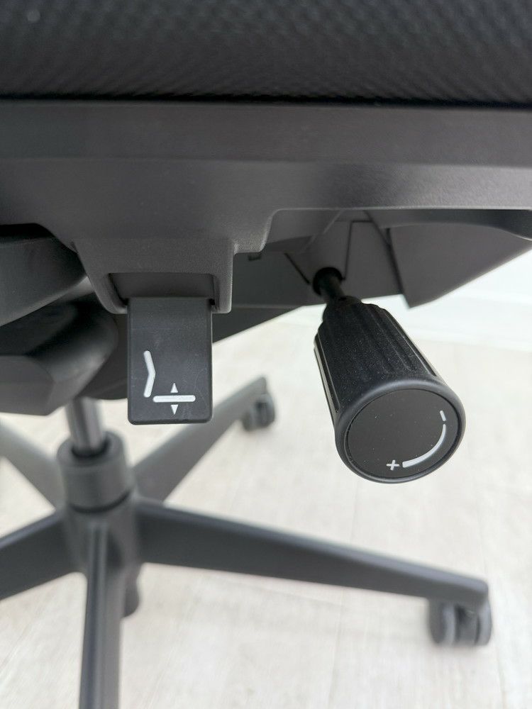 コクヨBezel(ベゼル)チェア 可動肘ベゼルチェア 商品画像19