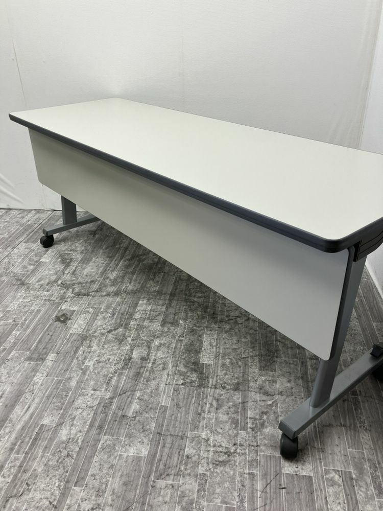 トヨスチール1800サイドスタックテーブル 商品画像3