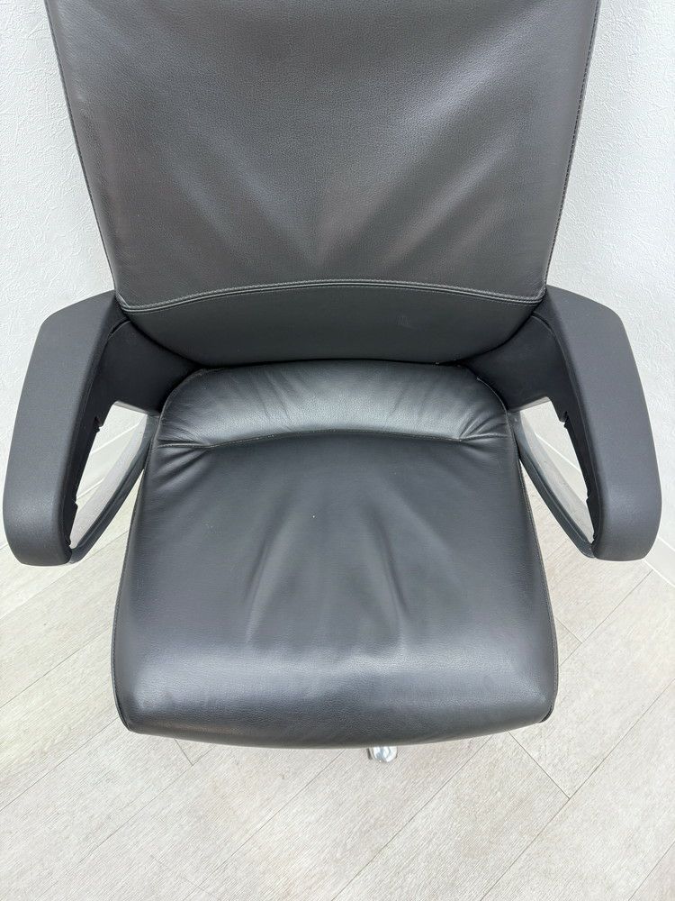 コクヨマネージメントチェア フィロソフィーシリーズ 固定肘付フィロソフィーチェア 商品画像9