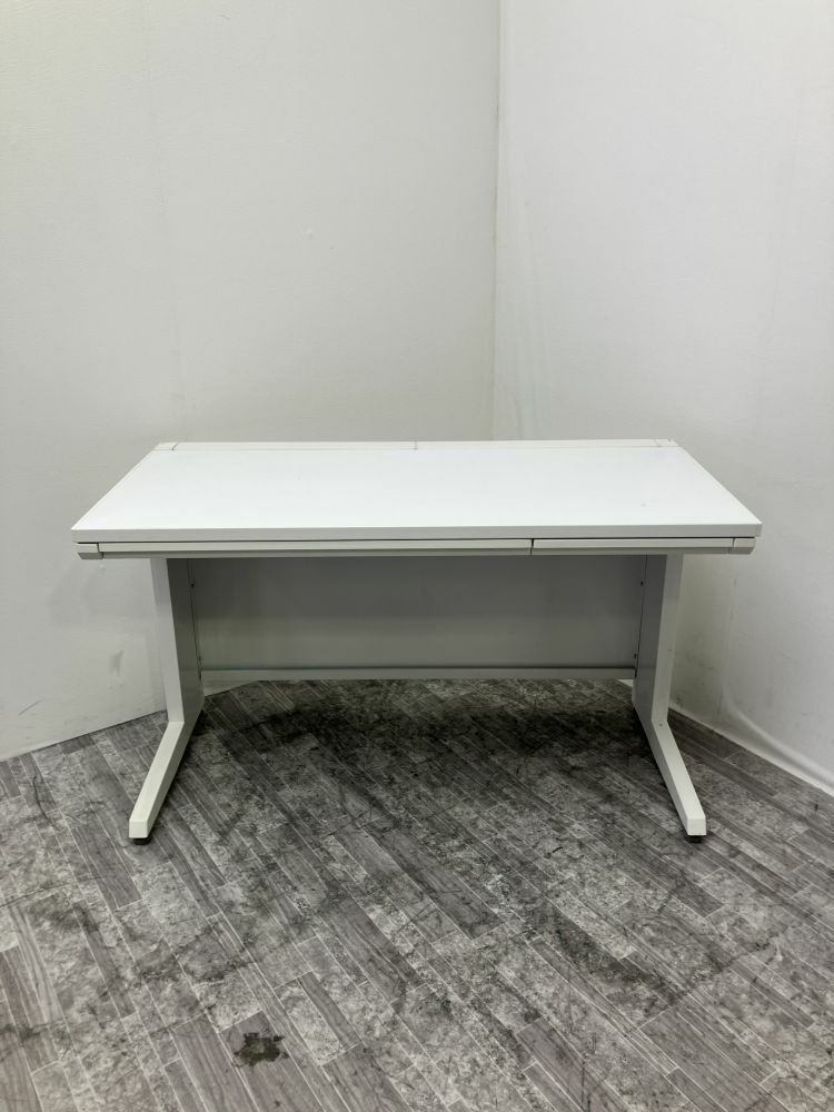 オカムラADVANCE（アドバンス）シリーズ 1200平デスク 商品画像1