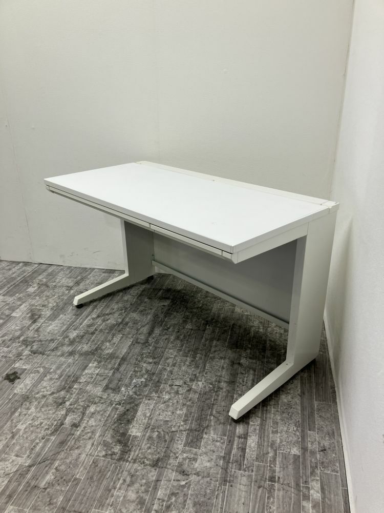 オカムラADVANCE（アドバンス）シリーズ 1200平デスク 商品画像2