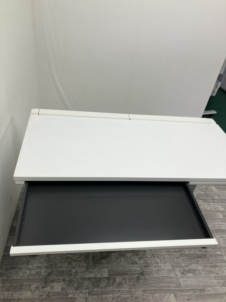 オカムラADVANCE（アドバンス）シリーズ 1200平デスク 商品画像6