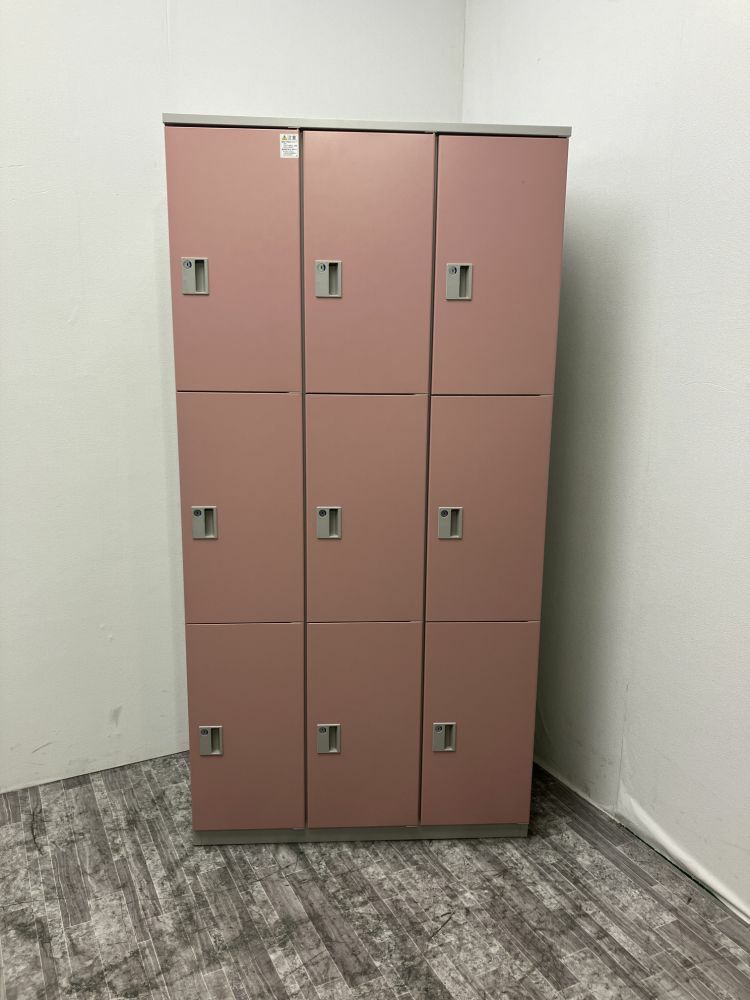 イトーキ9人用ロッカー 商品画像1