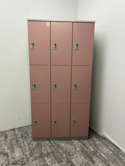イトーキ9人用ロッカー 商品画像1