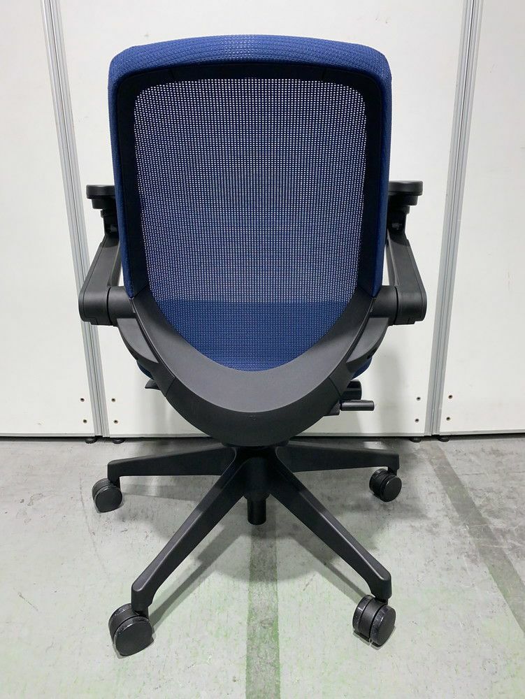 イトーキノート(nort)チェア 可動肘付ノートチェア 商品画像4