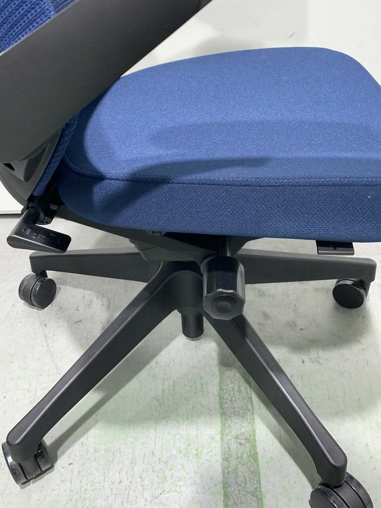 イトーキノート(nort)チェア 可動肘付ノートチェア 商品画像8