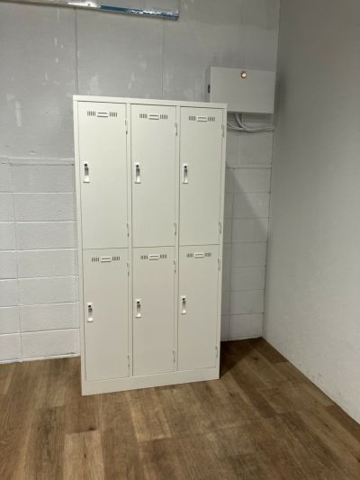 ライオンLEOシリーズ 6人用ロッカー 商品画像1