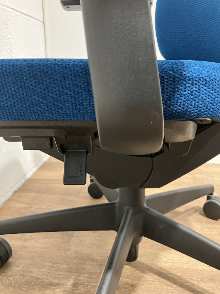 コクヨウィザード2（Wizard2）チェア 固定肘付ウィザード2チェア 商品画像7