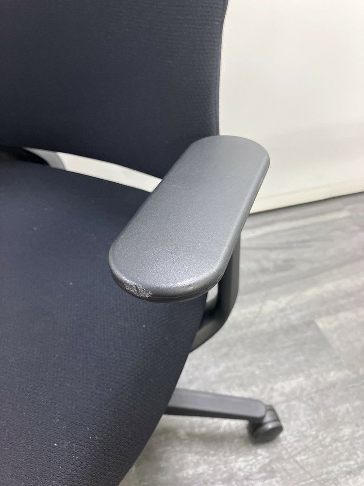 コクヨMitra2（ミトラ2）チェア 固定肘付ミトラ2チェア 商品画像11