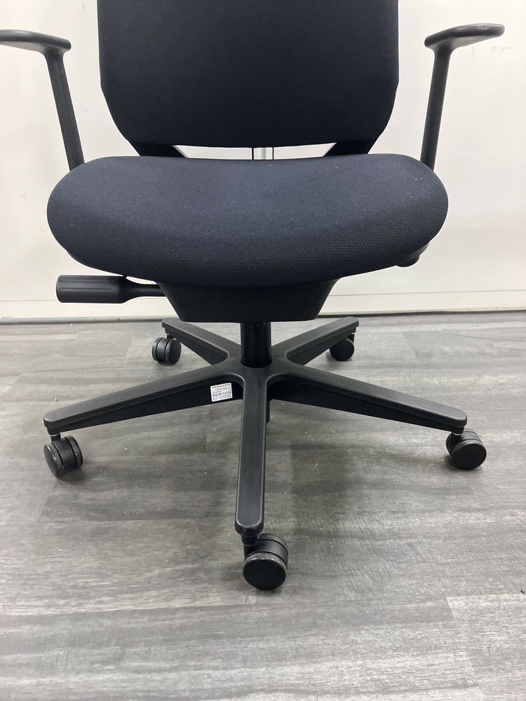 コクヨMitra2（ミトラ2）チェア 固定肘付ミトラ2チェア 商品画像12