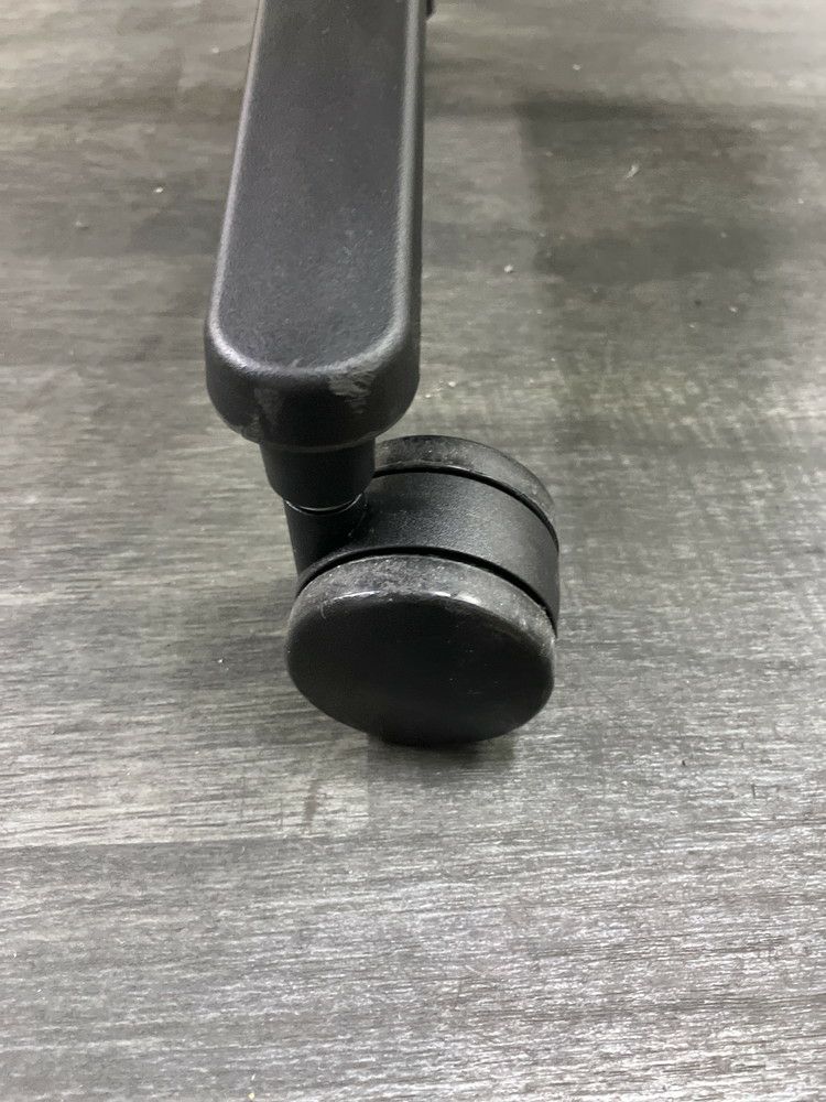 コクヨMitra2（ミトラ2）チェア 固定肘付ミトラ2チェア 商品画像13