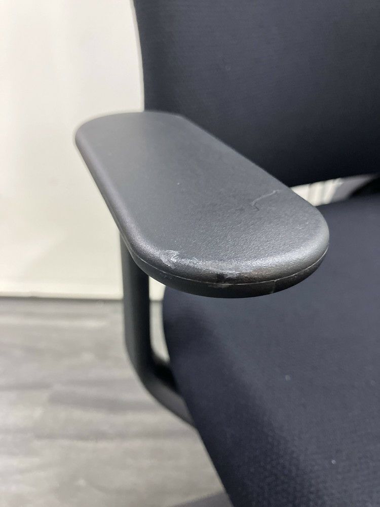 コクヨMitra2（ミトラ2）チェア 固定肘付ミトラ2チェア 商品画像15