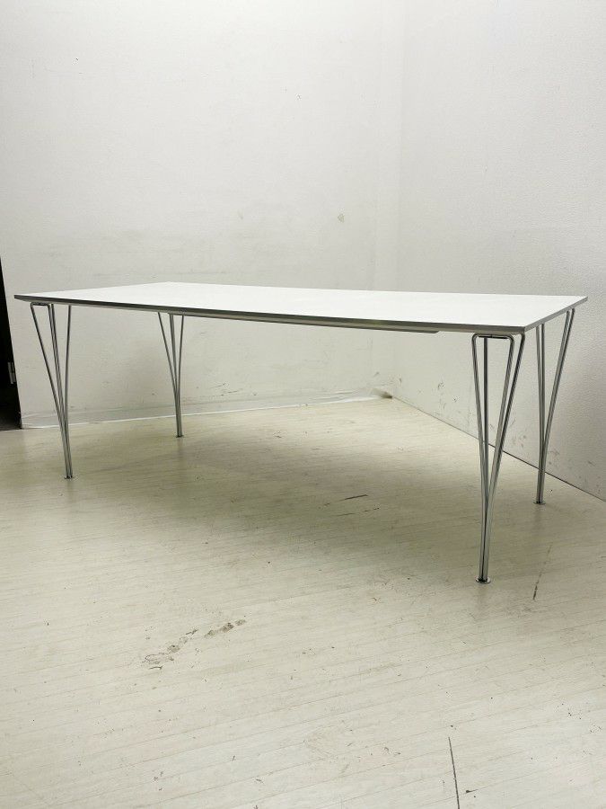 フリッツ・ハンセン(Fritz Hansen)TABLE SERIES W/SPANREGSテーブルシリーズ　スパンレッグ スパンレッグテーブル 商品画像1