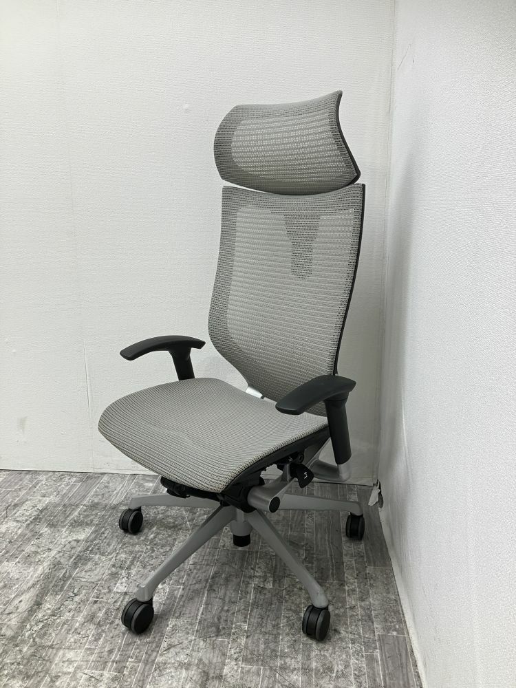 オカムラ可動肘付バロンチェア 商品画像1