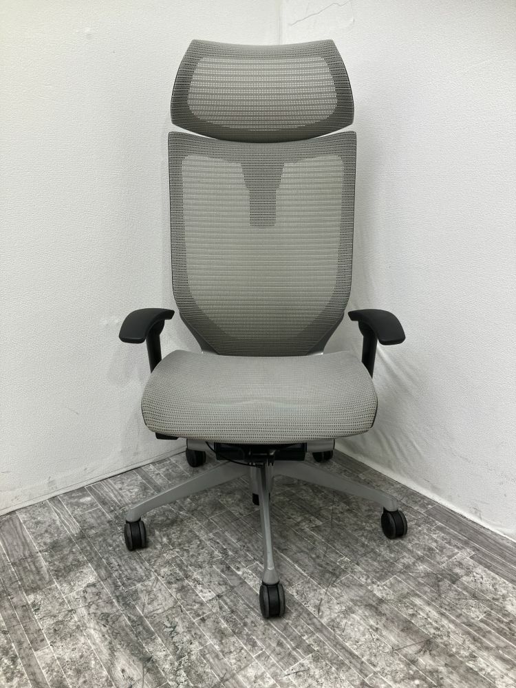 オカムラ可動肘付バロンチェア 商品画像2