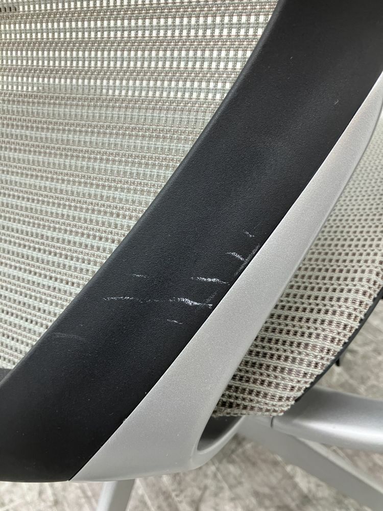 オカムラ可動肘付バロンチェア 商品画像10