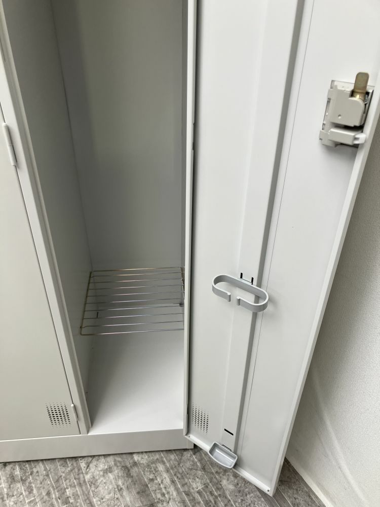 豊国工業3人用ロッカー 商品画像6