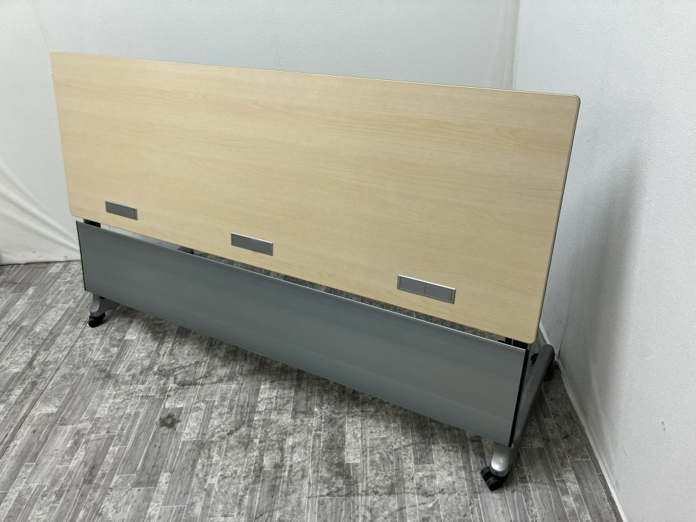 オカムラインターアクトプロ（INTERACT PRO）シリーズ 1800サイドスタックテーブル 商品画像2