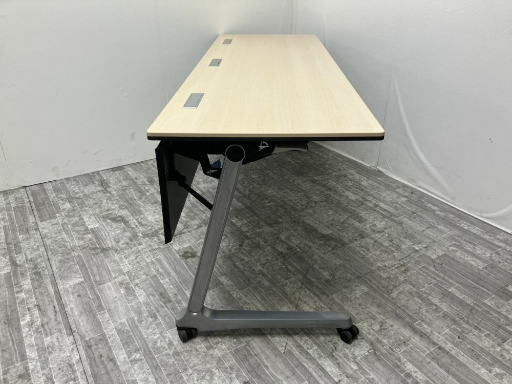 オカムラインターアクトプロ（INTERACT PRO）シリーズ 1800サイドスタックテーブル 商品画像5