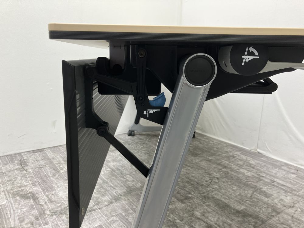 オカムラインターアクトプロ（INTERACT PRO）シリーズ 1800サイドスタックテーブル 商品画像6