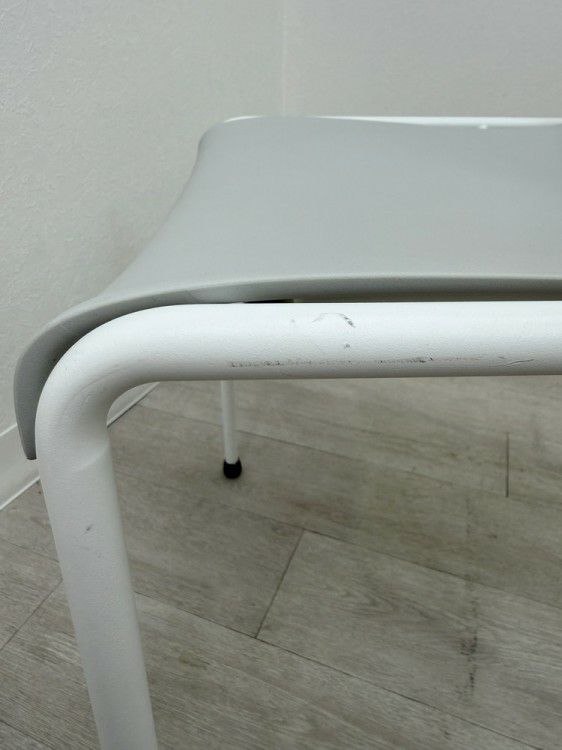 コクヨデイズオフィス オフセットフレームシリーズ ミーティングチェア 商品画像13