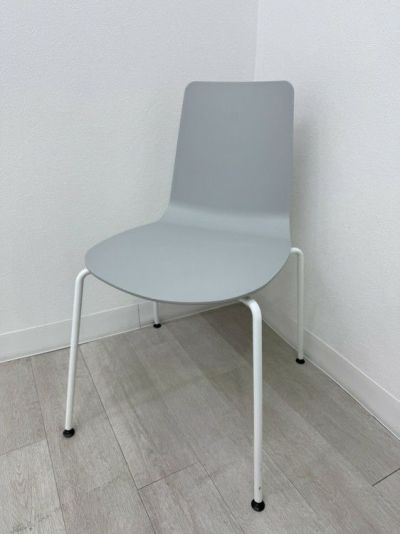 コクヨMycket(ミケット)シリーズ ミーティングチェア 商品画像1