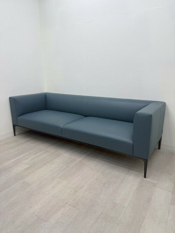 Jaan 781 Sofa(ジャアン 781 ソファ)シリーズ ロビーソファ 商品画像1