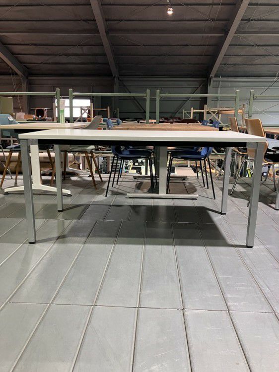 コクヨJUTO（ジュート）シリーズ 1500ミーティングテーブル 商品画像4