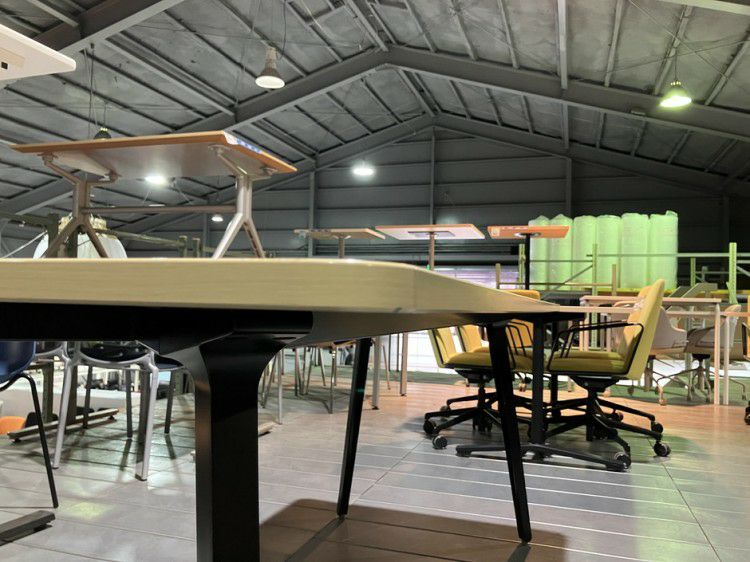 ウチダ（内田洋行）レムナ（LEMNA）シリーズ 1800ミーティングテーブル 商品画像8