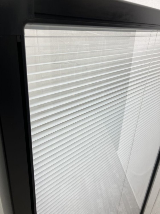 ブラインド内蔵型自立パーテーション 商品画像6