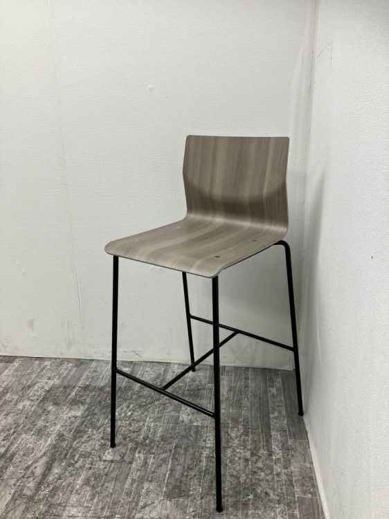 オカムラスイープシリーズ スイープチェア 商品画像1