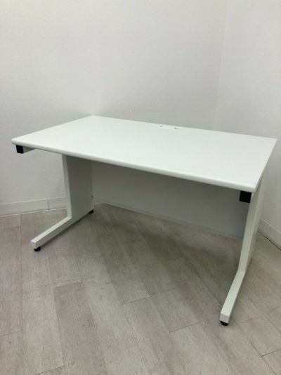 プラスフラットラインシリーズ 1200平デスク 商品画像1