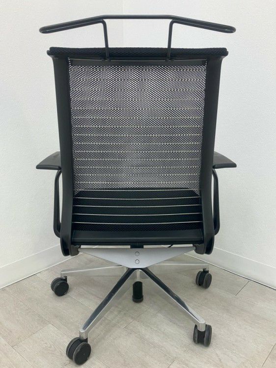 スチールケースシンク（Think）チェア 固定肘付シンクチェア 商品画像4