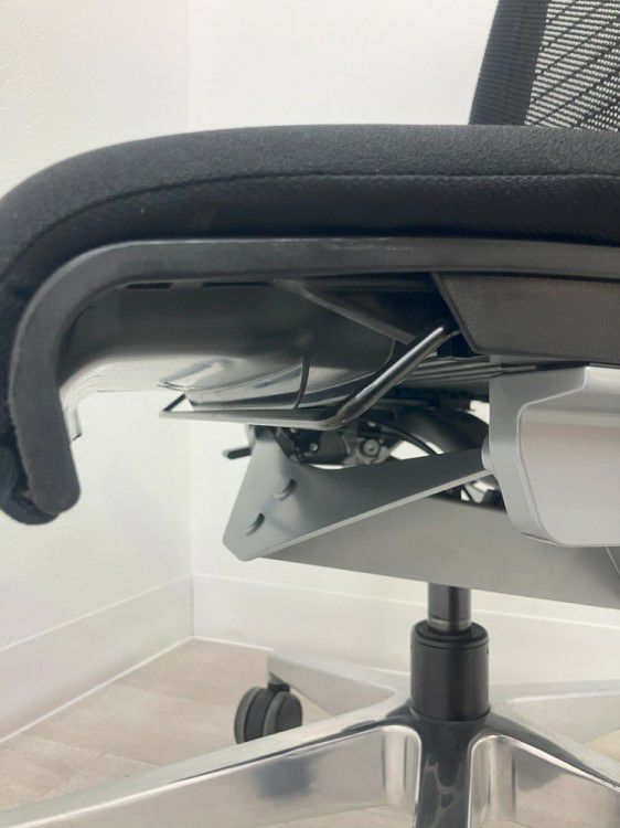 スチールケースシンク（Think）チェア 固定肘付シンクチェア 商品画像16