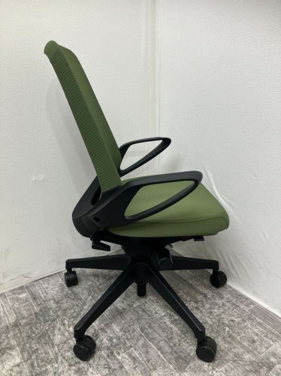 イトーキノート(nort)チェア 固定肘付ノートチェア 商品画像4