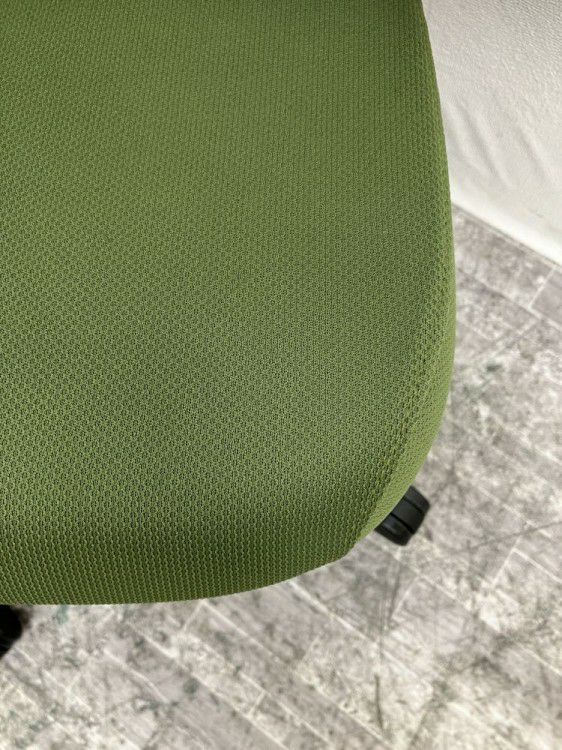 イトーキノート(nort)チェア 固定肘付ノートチェア 商品画像6