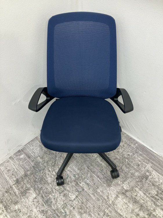 イトーキノート(nort)チェア 固定肘付ノートチェア 商品画像3