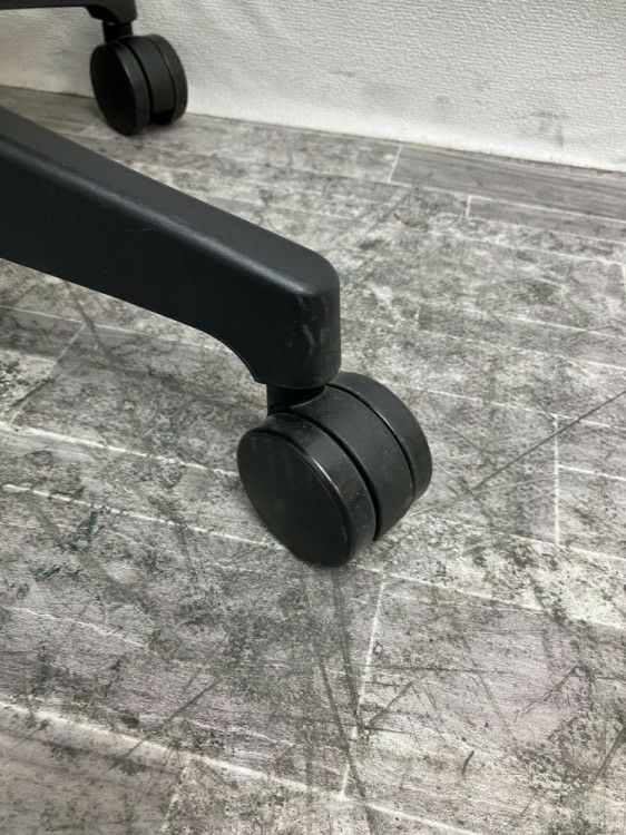 イトーキノート(nort)チェア 固定肘付ノートチェア 商品画像10