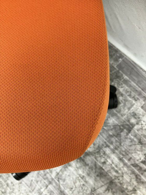 イトーキノート(nort)チェア 固定肘付ノートチェア 商品画像7