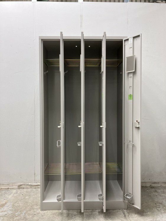 イトーキL型ロッカーシリーズ 4人用ロッカー 商品画像3