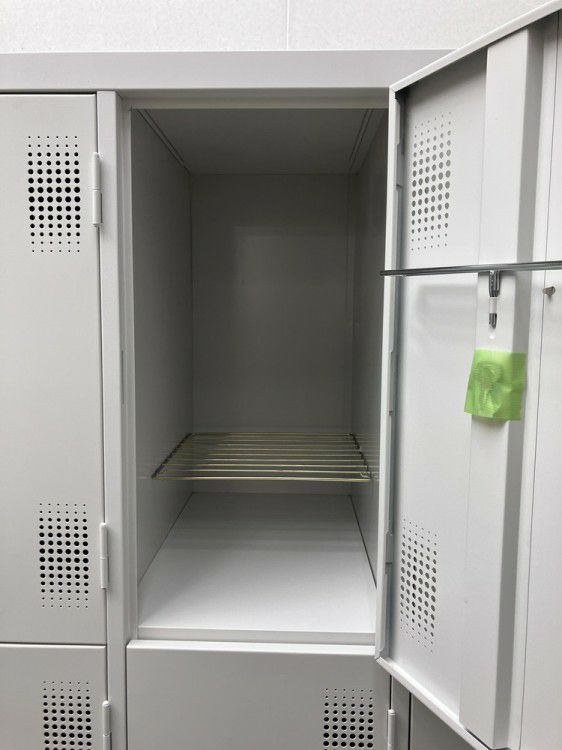 豊国工業9人用ロッカー 商品画像3