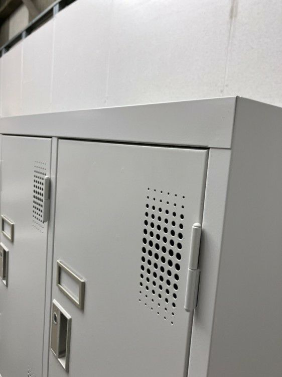 豊国工業9人用ロッカー 商品画像4