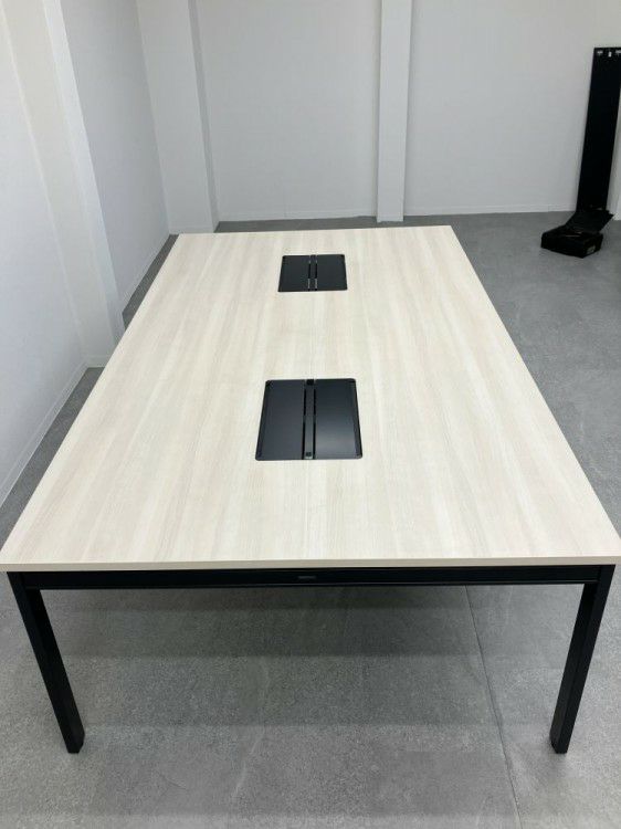 オカムラ2400フリーアドレスデスク 商品画像2