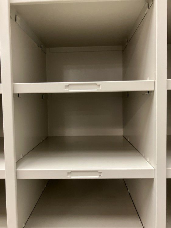 ウチダ（内田洋行）30人用シューズロッカー 商品画像2